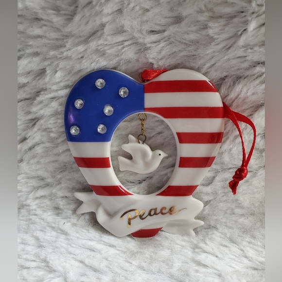 Avon Other - Avon 2004 Stars And Stripes Ornament